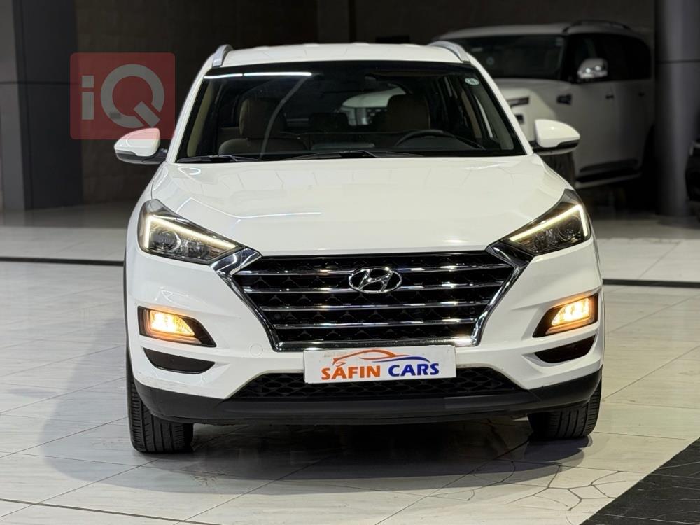 https://cdn.iqcars.io52df9f8f-4613-4697-9a0d-541b8f4644d1_1.jpg